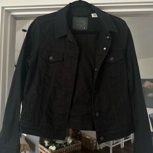 Women's Black Levi’s Denim Jacket